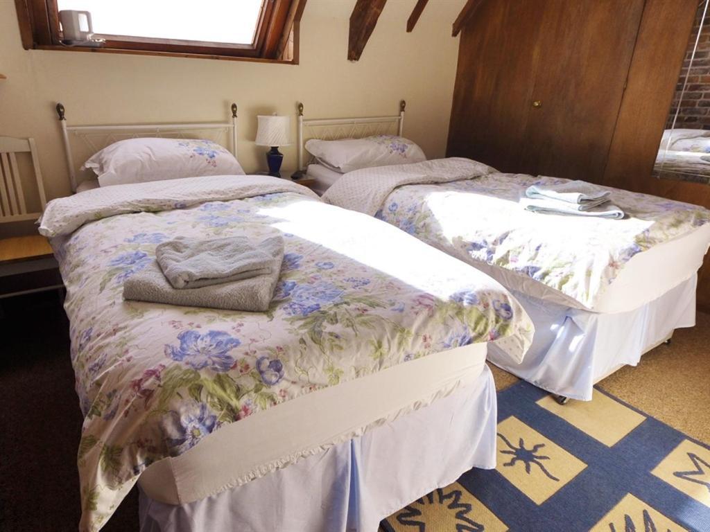 Bluebell Farm Bed & Breakfast Ъптън ъпон Севърн Стая снимка