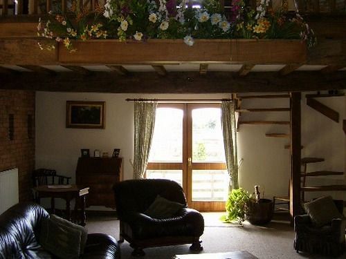 Bluebell Farm Bed & Breakfast Ъптън ъпон Севърн Екстериор снимка
